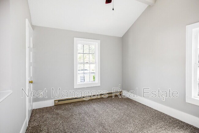 Building Photo - 210 Sedberry St