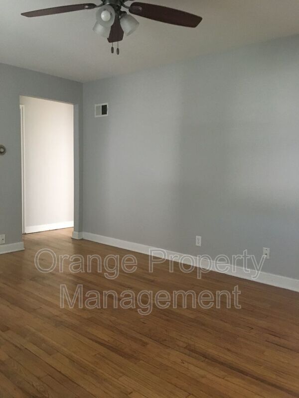 Building Photo - 824 N 46th St