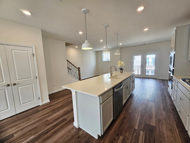 Building Photo - 6303 Sandbelt Dr