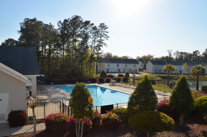 Building Photo - 1021 Fords Pointe Cir