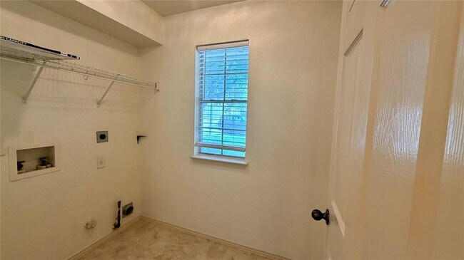 Building Photo - 1005 Traci Michelle Dr
