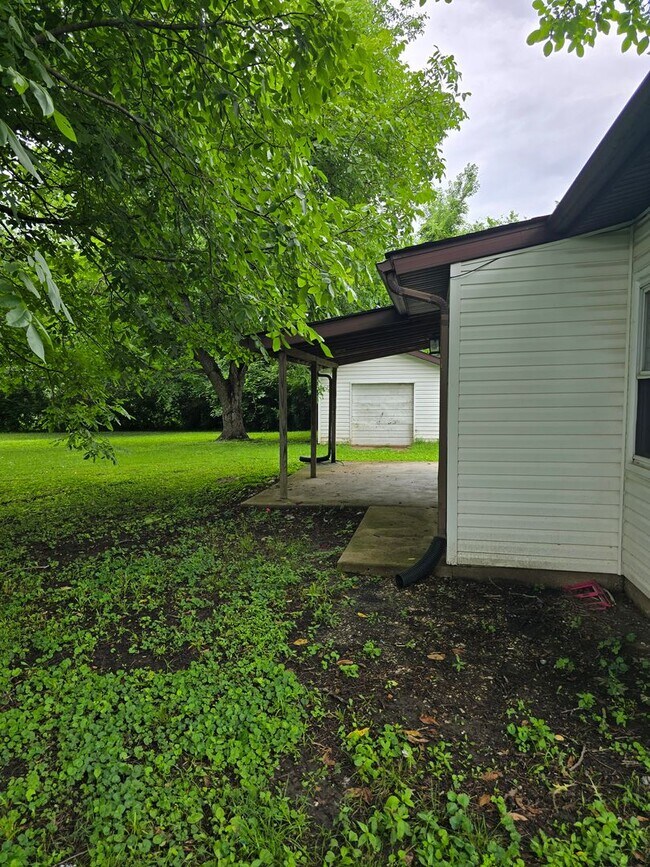 Building Photo - Super Nice 3BD/1BA Home section 8 Welcomed