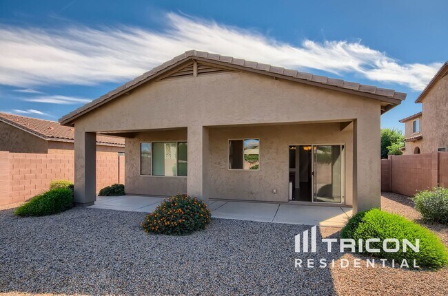 Building Photo - 41220 W Colby Dr