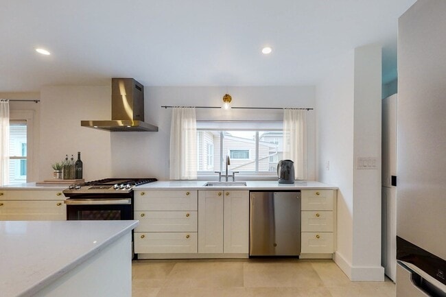 Building Photo - 14 Olney St