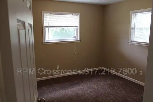 Building Photo - 9296 N College Ave