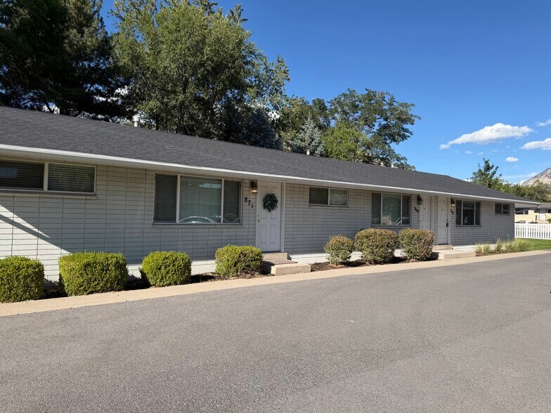 Building Photo - 869 N 400 E