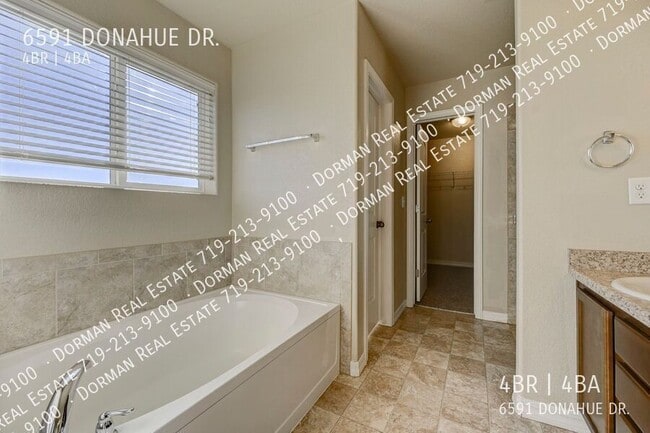 Building Photo - 6591 Donahue Drive