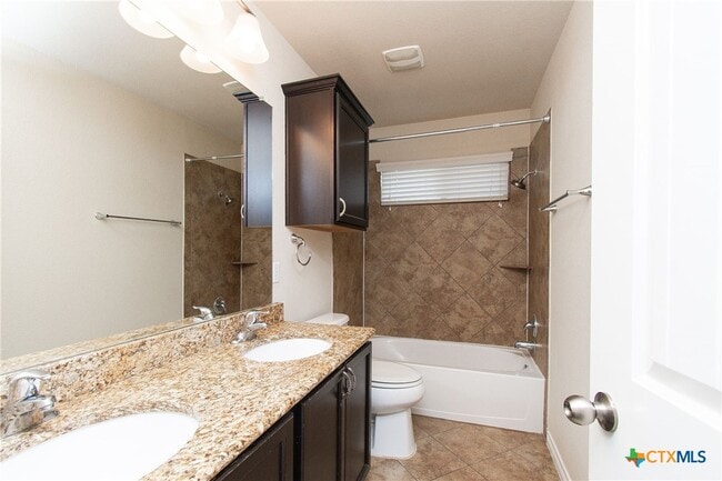 Building Photo - 3264 Vineyard Trail