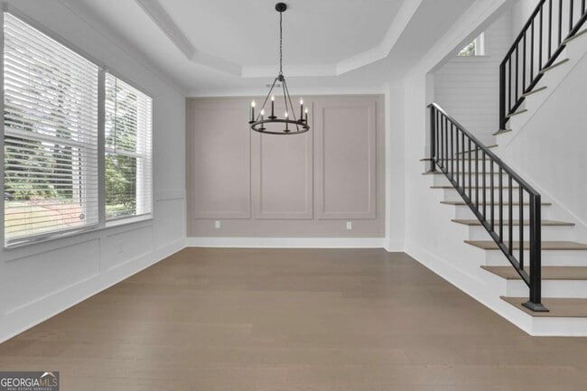Building Photo - 6181 Shoreland Cir