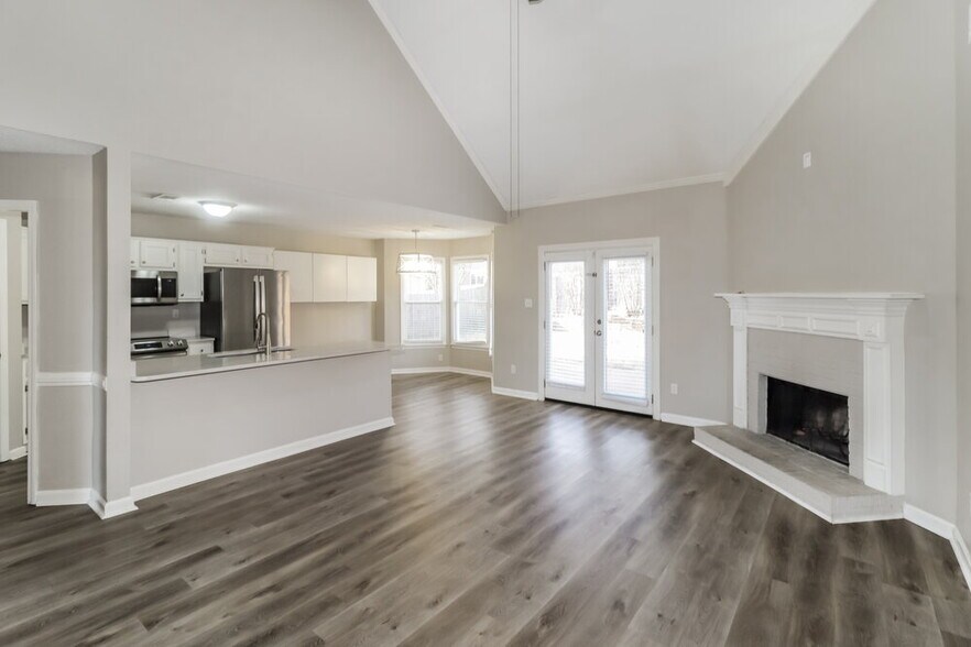 Building Photo - 8690 Sandy Hill Cove E