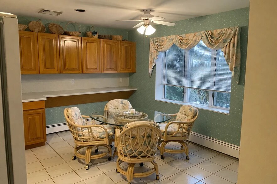 Building Photo - 2 Clam Shell Ln