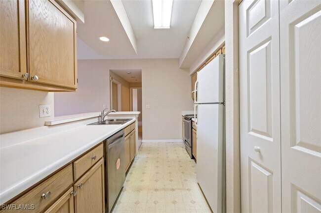 Building Photo - 4635 St Croix Ln