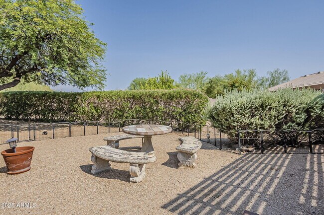 Building Photo - 15205 N Ivory Dr