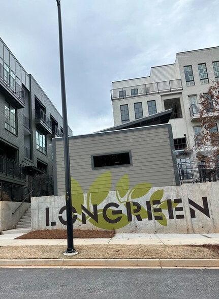 Building Photo - 1296 Longreen Ter NW