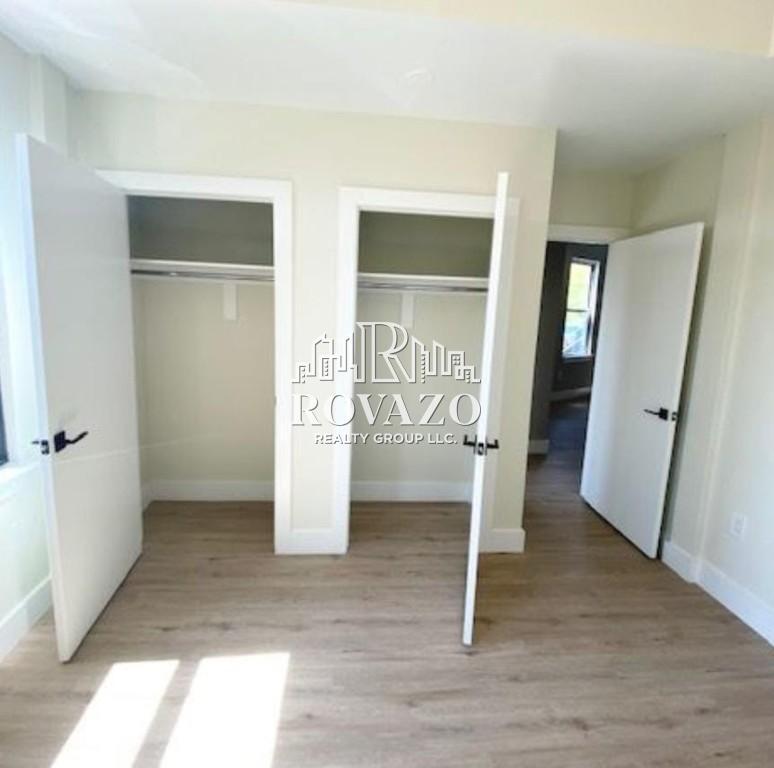 Building Photo - 502 William St