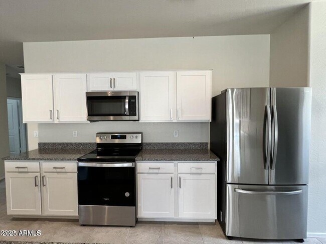 Building Photo - 1168 W Falls Canyon Dr
