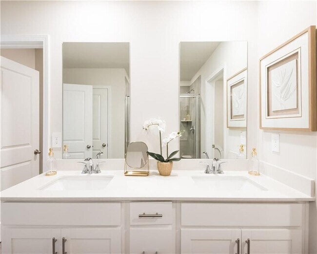 Building Photo - 2576 Double Oak Trl