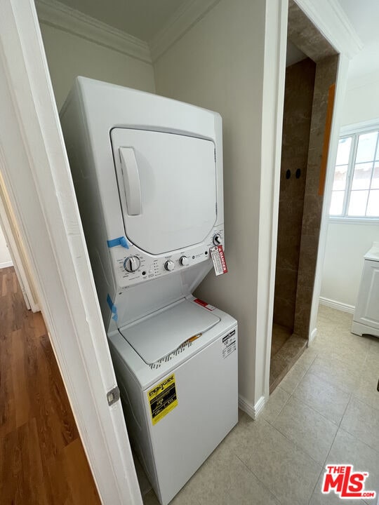 Building Photo - 10631 Tinker Ave