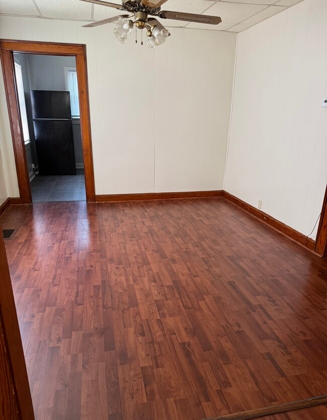 Building Photo - 1124 S Harlan Ave