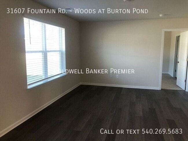 Building Photo - 31607 Fountain Rd