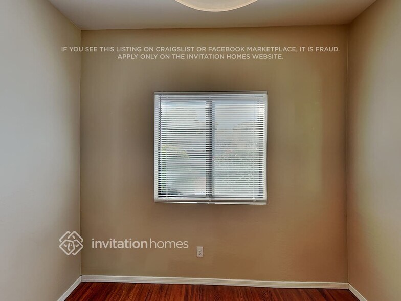 Building Photo - 922 W St Kateri Ave