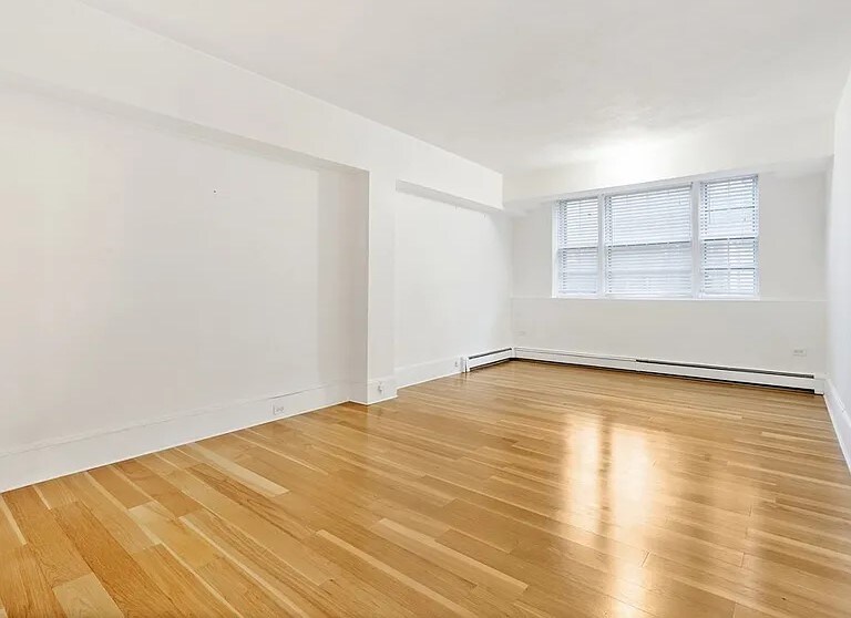 Building Photo - 50 Follen St