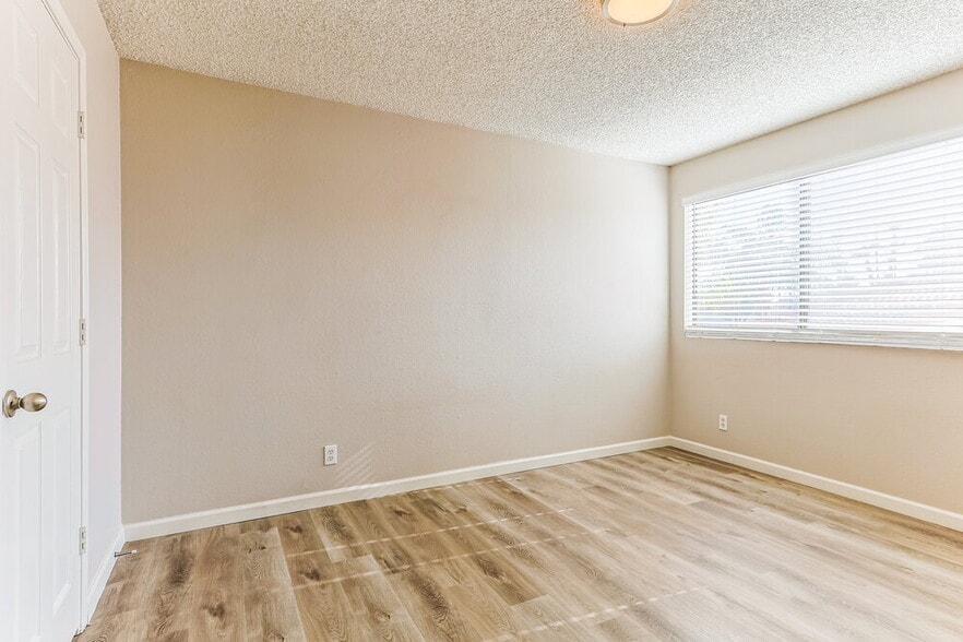 Building Photo - 1232 W Riviera Dr