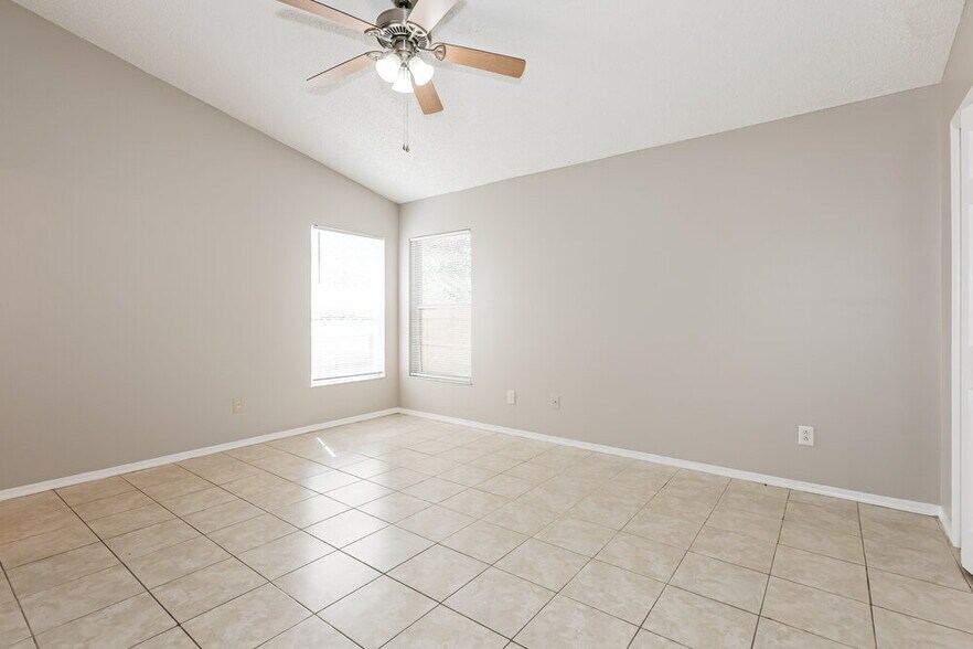 Building Photo - 9837 Morris Glen Way