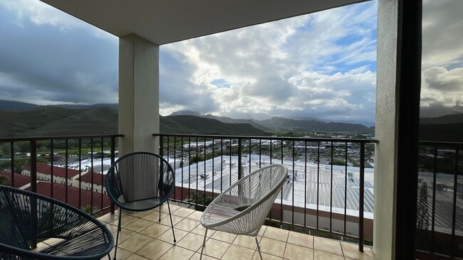 Building Photo - Rare High-Floor Corner Residence at Windward Passage | Ocean & Mountain Views