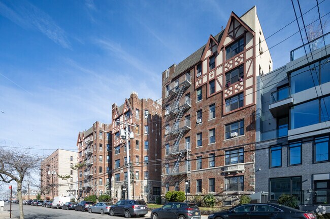 Building Photo - 160 Beach 117th Street