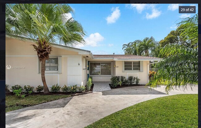 Building Photo - 2300 NE 193rd St