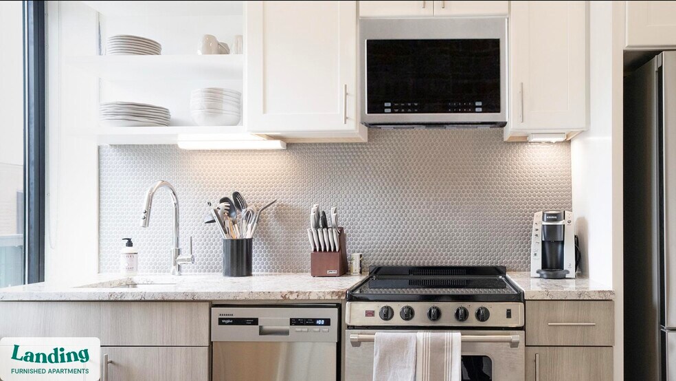 Building Photo - 711 Brentford Pl