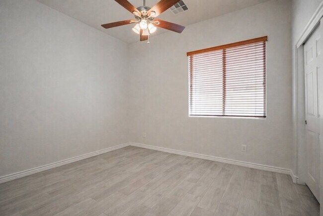 Building Photo - 17564 W Verdin Rd