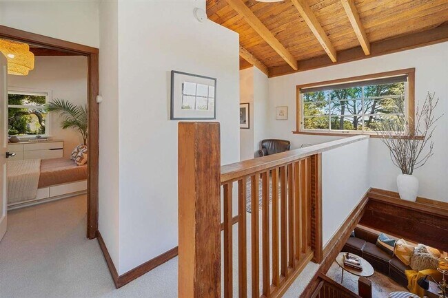 Building Photo - Beautiful Lincoln Heights Retreat W/ Chef’s Kitchen & Expansive Deck