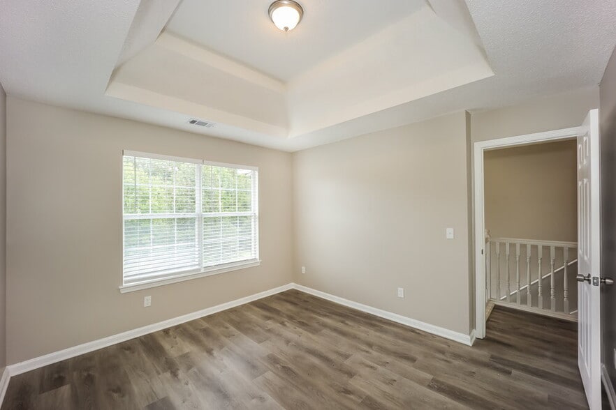 Building Photo - 9307 Deer Crossing Dr