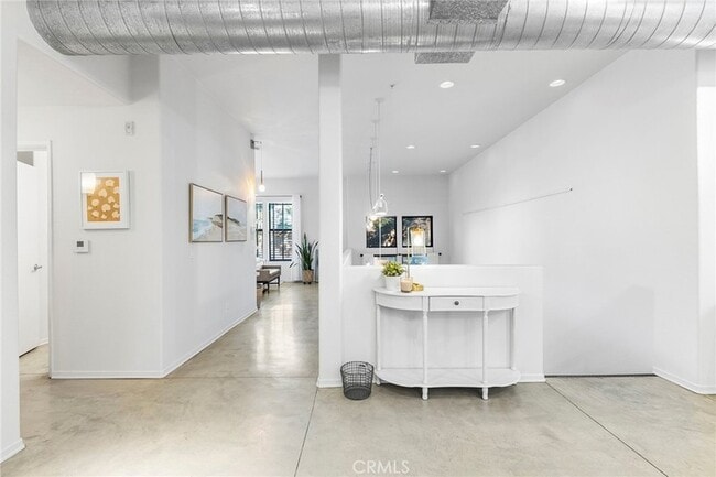 Building Photo - 210 N Spurgeon St