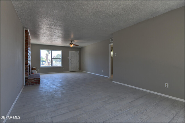 Building Photo - 6915 Pamlico Dr