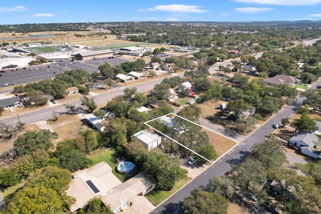 Building Photo - 206 5th St