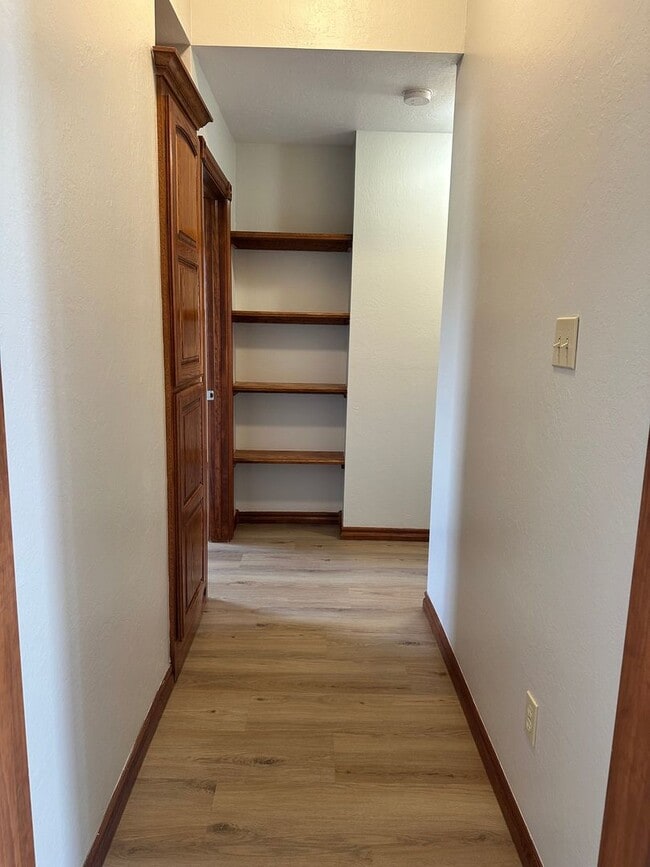 Building Photo - Great Home located in Dove Creek!$250.00 o...