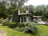 Building Photo - 61 Bear Hill Rd