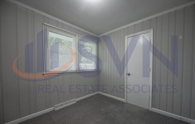 Building Photo - 1122 Fiske St