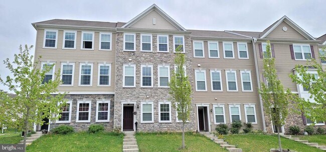 Building Photo - 2873 Burrows Ln