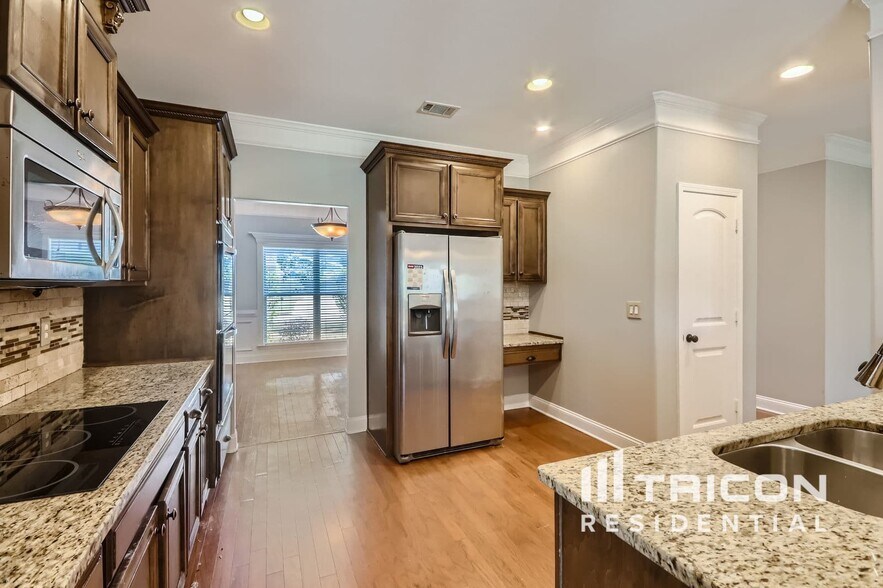 Building Photo - 151 Shelton Dr
