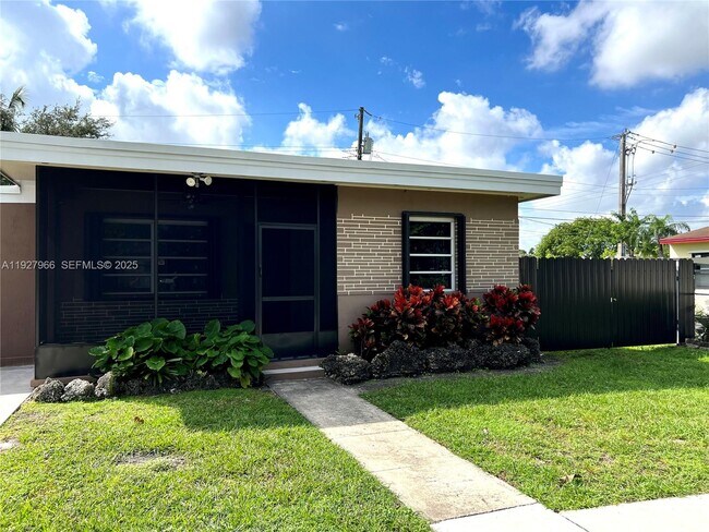 Building Photo - 6228 Taylor St