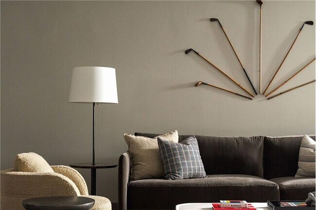 Building Photo - 404 N Ervay St