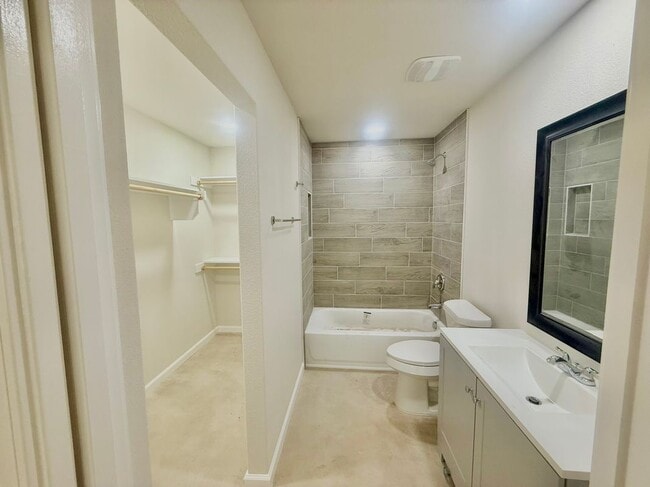 Building Photo - 4508 Chamberlain