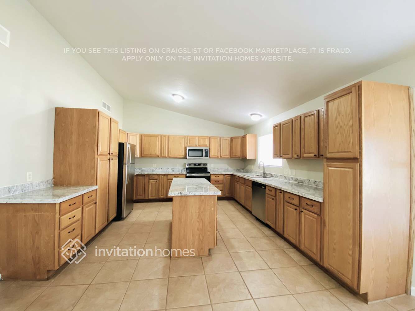 Building Photo - 708 W Nopal Pl