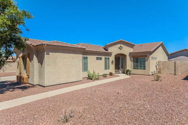 Building Photo - 1812 E South Mountain Ave