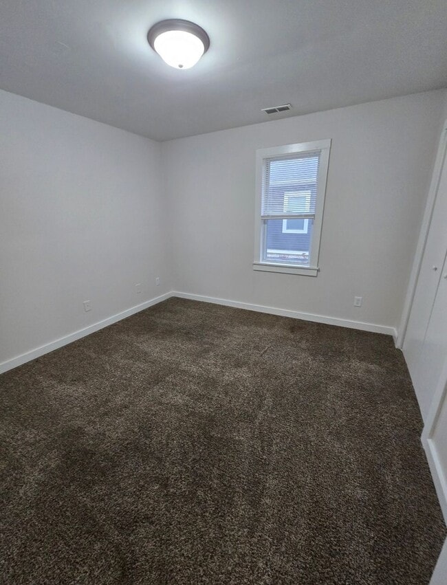 Building Photo - Eastside Four Bedroom Home near 42nd and Shadeland Ave