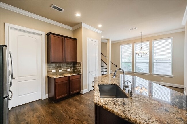 Building Photo - 6011 Kansas St